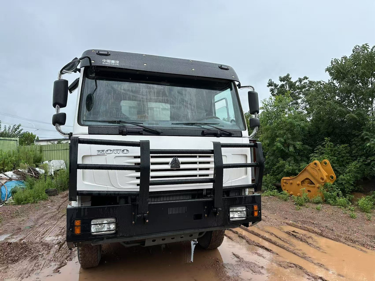 SINOTRUK HOWO 371 with Bumper - Kravas automašīna pašizgāzējs: foto 5 SINOTRUK HOWO 371 with Bumper - Kravas automašīna pašizgāzējs: foto 5