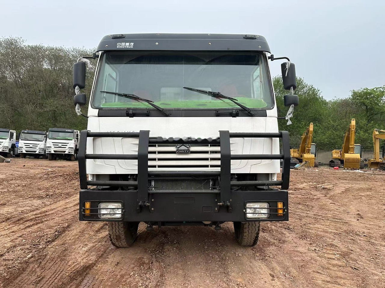 SINOTRUK HOWO 371 with Bumper - Kravas automašīna pašizgāzējs: foto 1 SINOTRUK HOWO 371 with Bumper - Kravas automašīna pašizgāzējs: foto 1