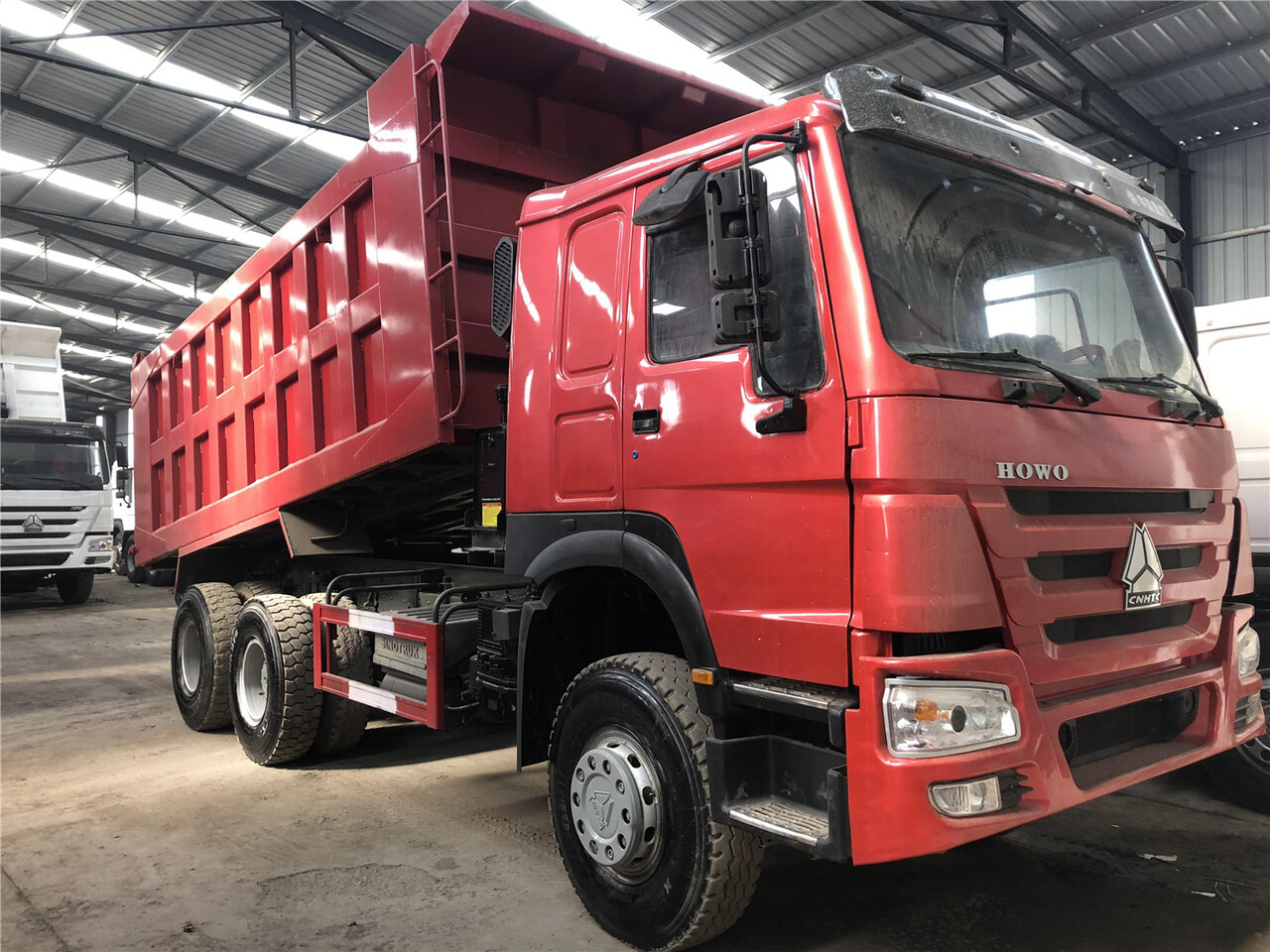 SINOTRUK Howo Dump truck 371 - Kravas automašīna pašizgāzējs: foto 1 SINOTRUK Howo Dump truck 371 - Kravas automašīna pašizgāzējs: foto 1