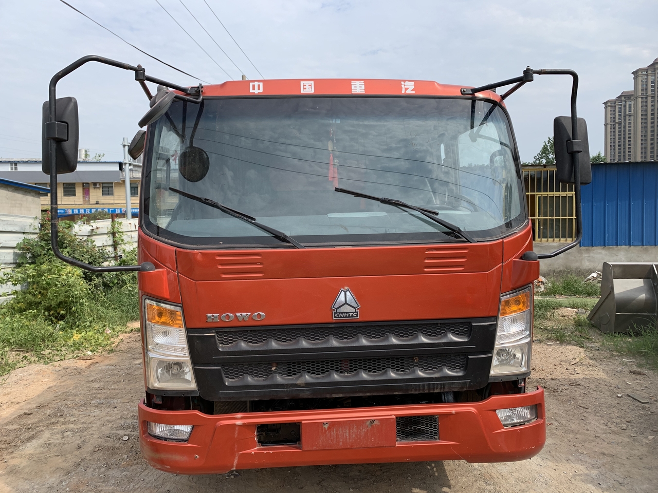 SINOTRUK Howo Dump truck 4x2 - Kravas automašīna pašizgāzējs: foto 3 SINOTRUK Howo Dump truck 4x2 - Kravas automašīna pašizgāzējs: foto 3
