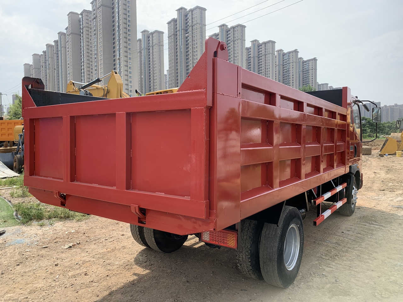 Kravas automašīna pašizgāzējs pārvadāšana skābbarība SINOTRUK Howo Dump truck 4x2: foto 6