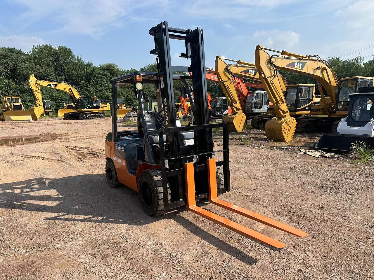 TOYOTA GENEO30 forklift - Dīzeļiekrāvējs: foto 2 TOYOTA GENEO30 forklift - Dīzeļiekrāvējs: foto 2