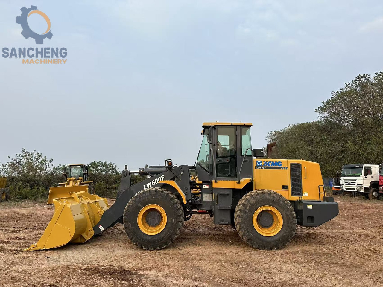 XCMG LW500F - Riteņu iekrāvējs: foto 5 XCMG LW500F - Riteņu iekrāvējs: foto 5