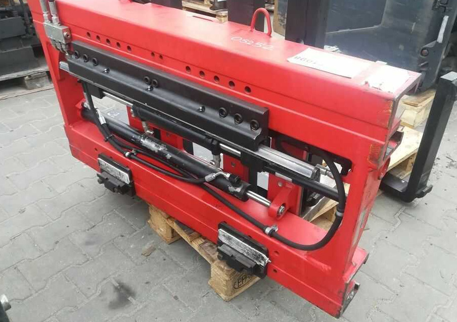 Auramo DS18FKA - Dakšas - Autokrāvējs: foto 1 Auramo DS18FKA - Dakšas - Autokrāvējs: foto 1