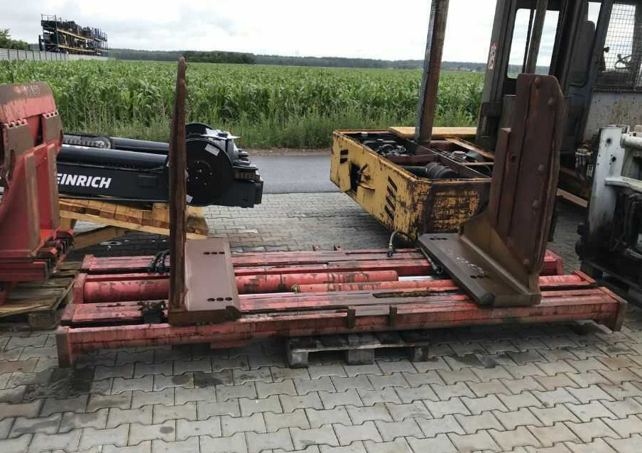 Auramo P-800LE - Satvērējs - Autokrāvējs: foto 3 Auramo P-800LE - Satvērējs - Autokrāvējs: foto 3