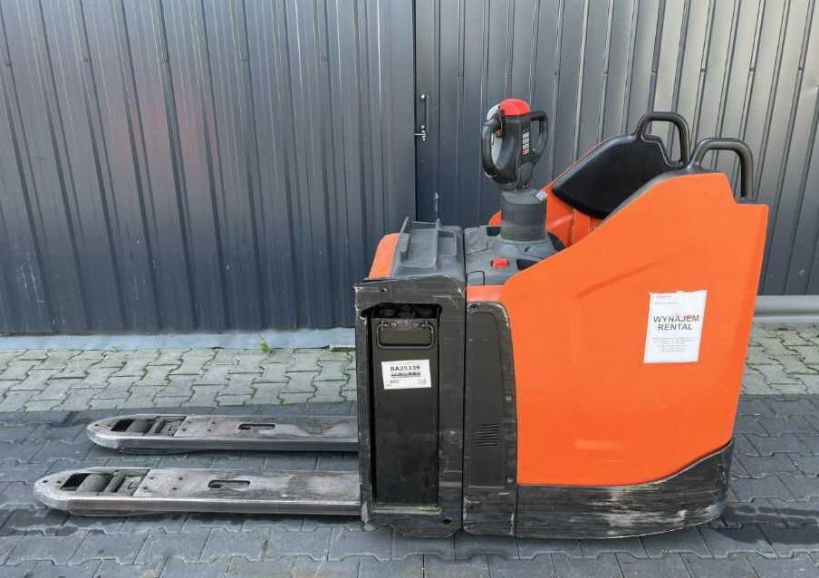 BT LPE200 - Rokas palešu ratiņi: foto 2 BT LPE200 - Rokas palešu ratiņi: foto 2