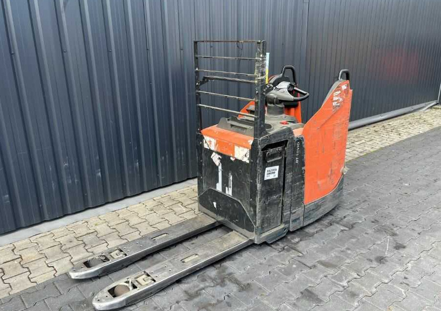 BT LPE200 - Rokas palešu ratiņi: foto 1 BT LPE200 - Rokas palešu ratiņi: foto 1