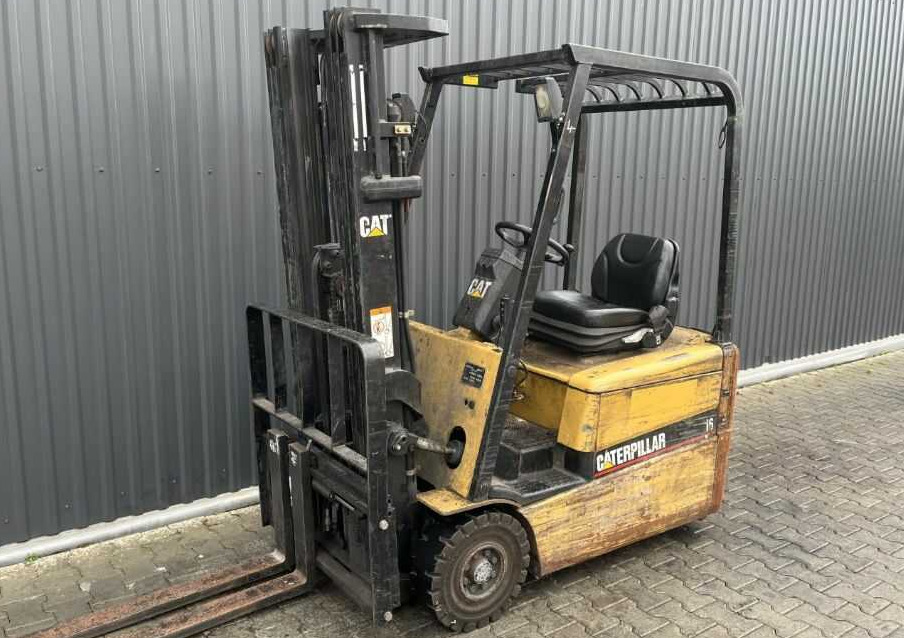 CAT Lift Trucks EP16KT - Elektroiekrāvējs: foto 1 CAT Lift Trucks EP16KT - Elektroiekrāvējs: foto 1