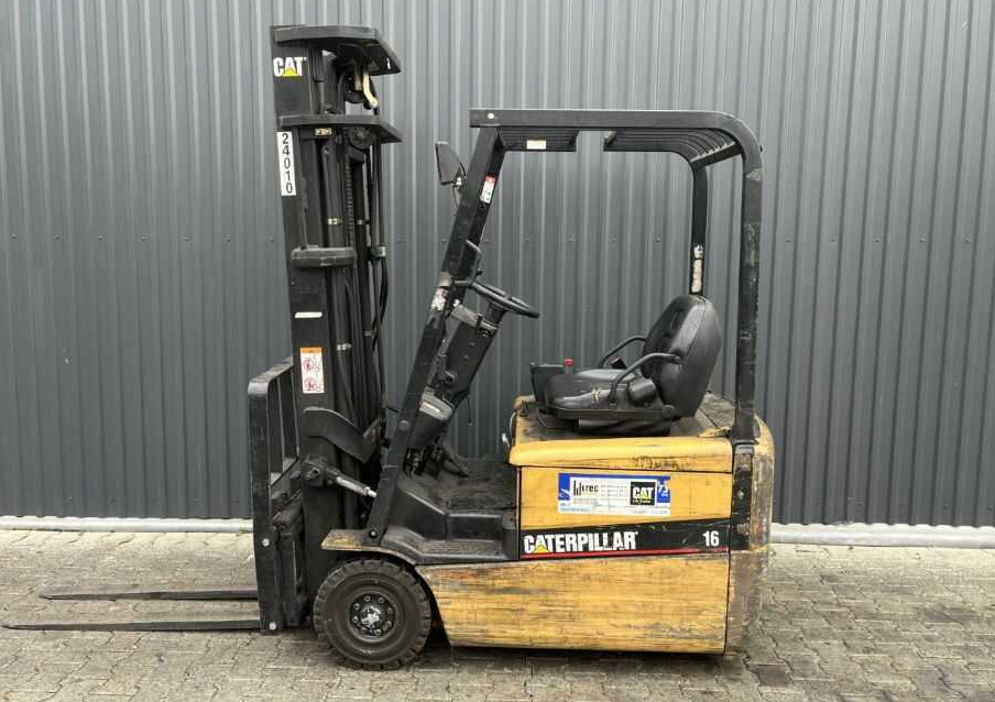 CAT Lift Trucks EP16KT - Elektroiekrāvējs: foto 2 CAT Lift Trucks EP16KT - Elektroiekrāvējs: foto 2
