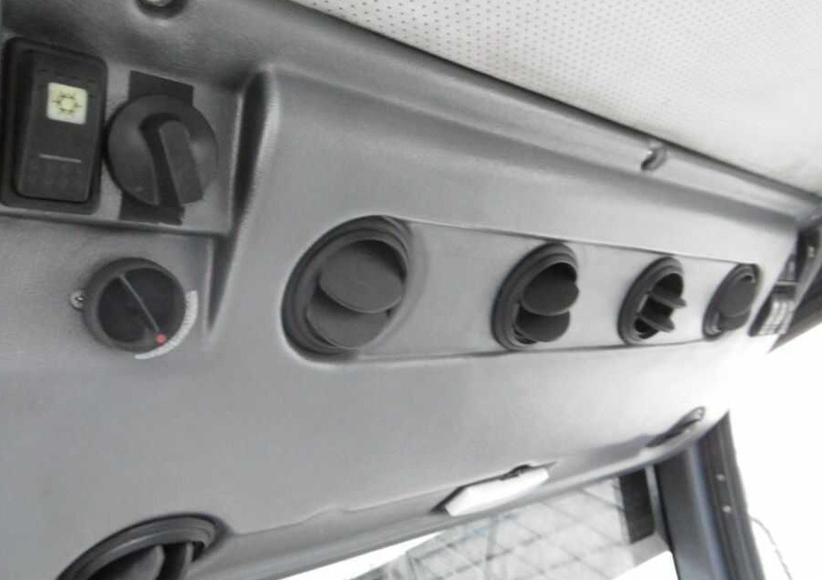 Hako CityMaster 1200 - Ielu tīrīšanas mašīna: foto 4 Hako CityMaster 1200 - Ielu tīrīšanas mašīna: foto 4
