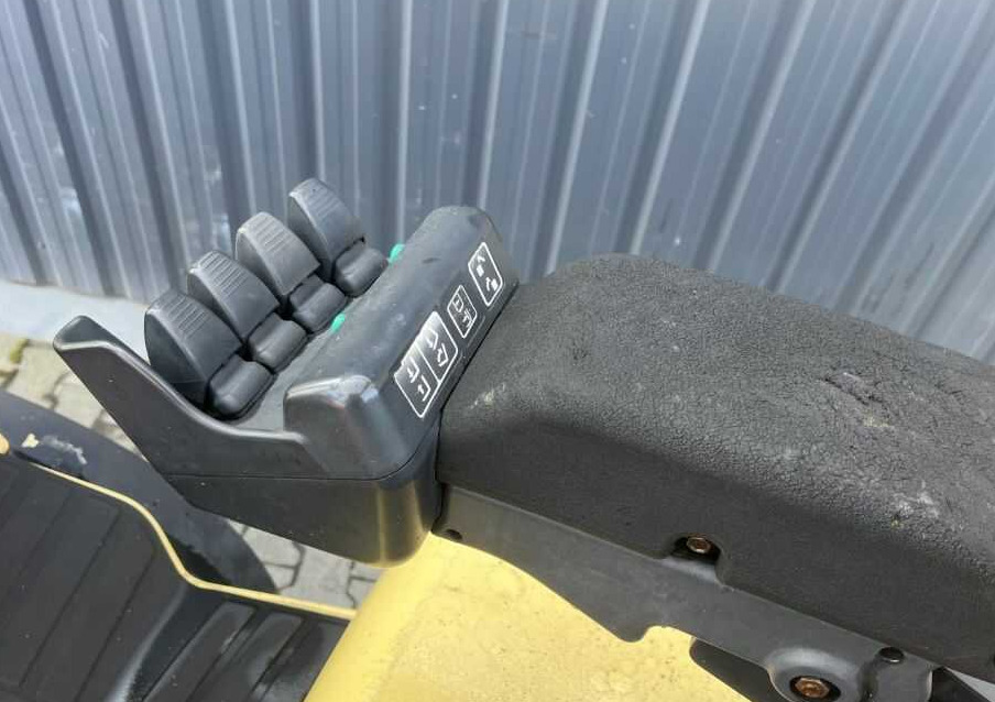 Hyster H5.5FT - Gāzes iekrāvējs: foto 4 Hyster H5.5FT - Gāzes iekrāvējs: foto 4