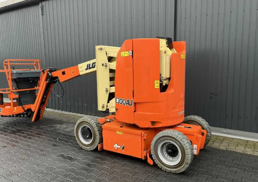 JLG E300AJ - Izlices pacēlājs: foto 3 JLG E300AJ - Izlices pacēlājs: foto 3