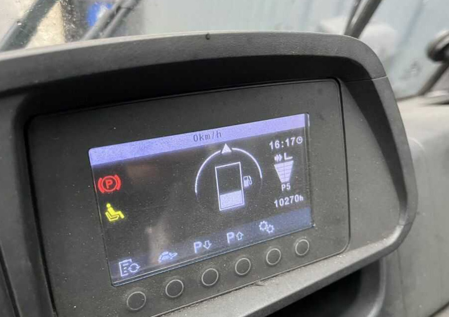 Jungheinrich DFG540s - Dīzeļiekrāvējs: foto 5 Jungheinrich DFG540s - Dīzeļiekrāvējs: foto 5