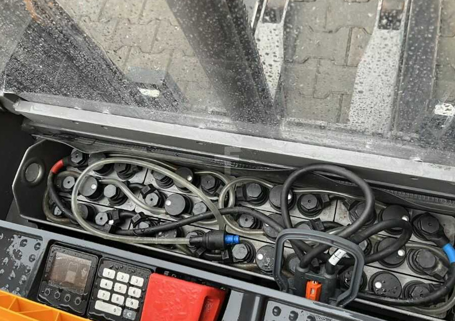 Krautņotājs Jungheinrich EJC110: foto 6 Krautņotājs Jungheinrich EJC110: foto 6