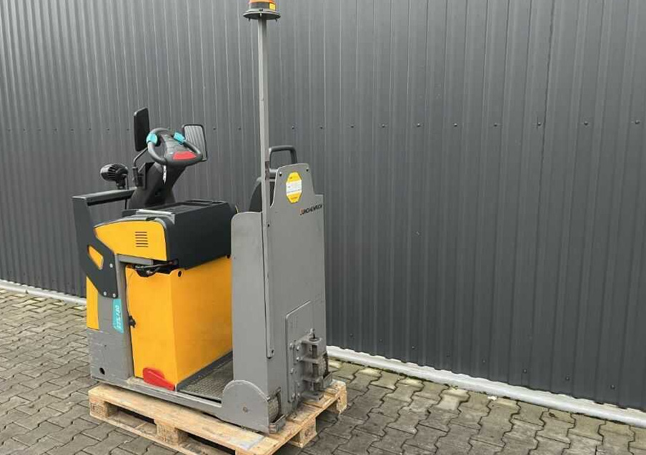 Jungheinrich EZS130 - Noliktavas vilcējs: foto 3 Jungheinrich EZS130 - Noliktavas vilcējs: foto 3