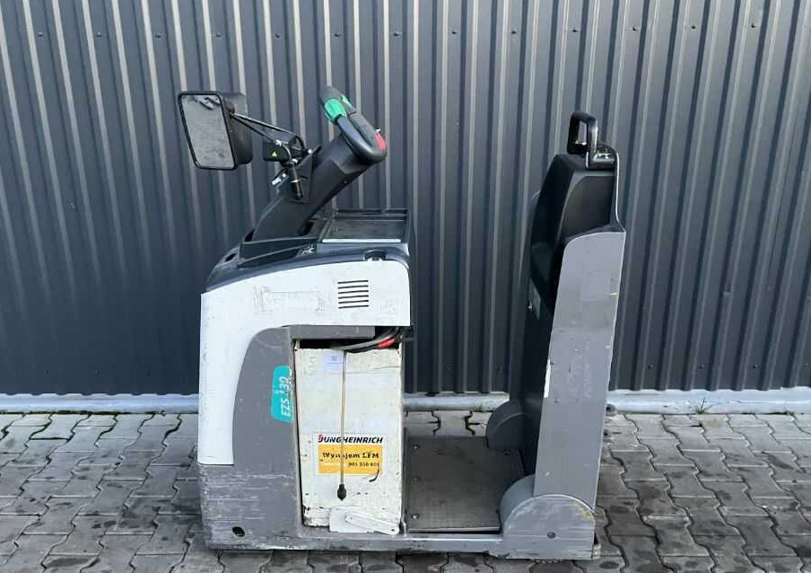 Jungheinrich EZS130 - Noliktavas vilcējs: foto 2 Jungheinrich EZS130 - Noliktavas vilcējs: foto 2