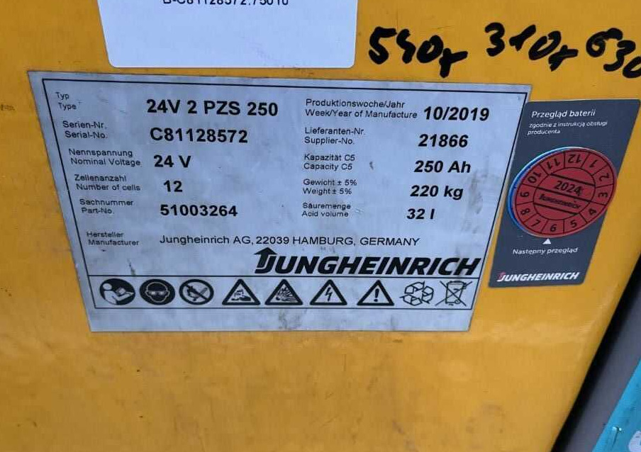 Jungheinrich EZS130 - Noliktavas vilcējs: foto 5 Jungheinrich EZS130 - Noliktavas vilcējs: foto 5