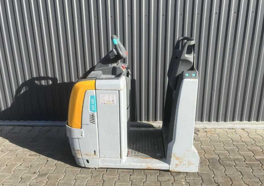 Jungheinrich EZS350 - Noliktavas vilcējs: foto 2 Jungheinrich EZS350 - Noliktavas vilcējs: foto 2