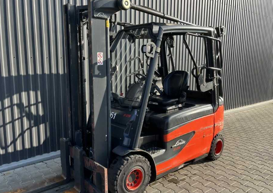 Linde E25 - Elektroiekrāvējs: foto 1 Linde E25 - Elektroiekrāvējs: foto 1