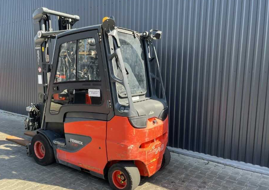 Linde E30H-01/600 - Elektroiekrāvējs: foto 3 Linde E30H-01/600 - Elektroiekrāvējs: foto 3