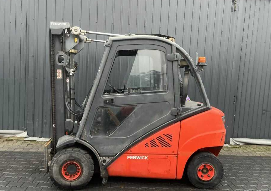 Linde H25D-01 - Dīzeļiekrāvējs: foto 2 Linde H25D-01 - Dīzeļiekrāvējs: foto 2