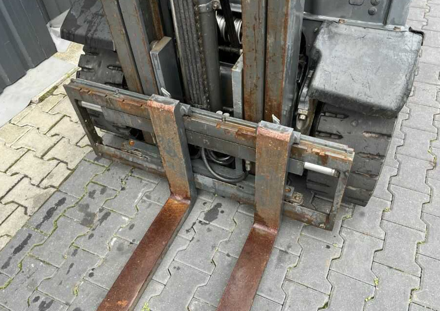 Dīzeļiekrāvējs Linde H25D-01: foto 10