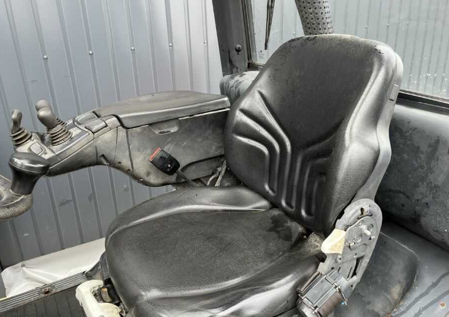 Dīzeļiekrāvējs Linde H25D-01: foto 8