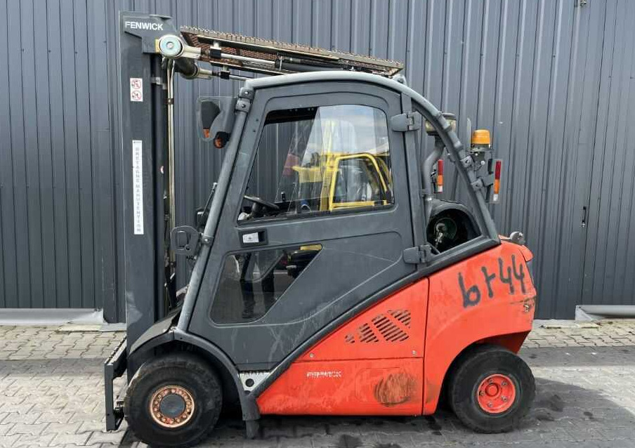 Linde H25T-01 - Gāzes iekrāvējs: foto 2 Linde H25T-01 - Gāzes iekrāvējs: foto 2