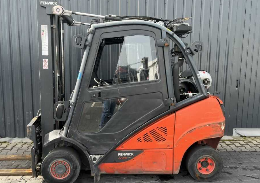 Linde H25T-02 - Gāzes iekrāvējs: foto 2 Linde H25T-02 - Gāzes iekrāvējs: foto 2