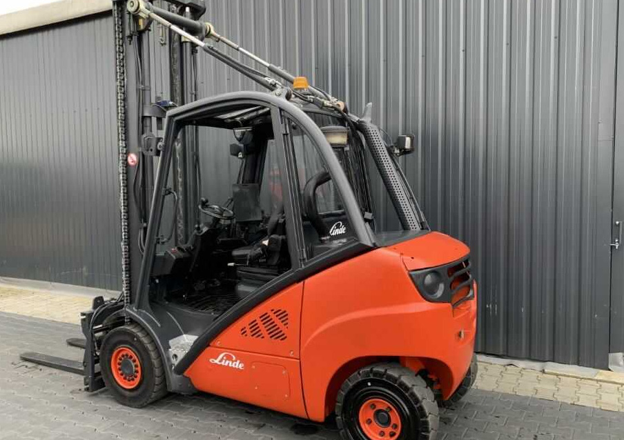 Linde H30D-01 - Dīzeļiekrāvējs: foto 4 Linde H30D-01 - Dīzeļiekrāvējs: foto 4