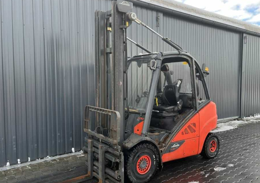 Linde H30D-02 - Dīzeļiekrāvējs: foto 1 Linde H30D-02 - Dīzeļiekrāvējs: foto 1