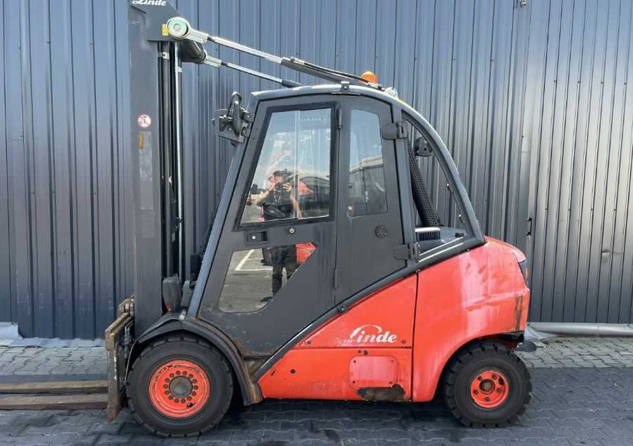 Linde H35D - Dīzeļiekrāvējs: foto 2 Linde H35D - Dīzeļiekrāvējs: foto 2