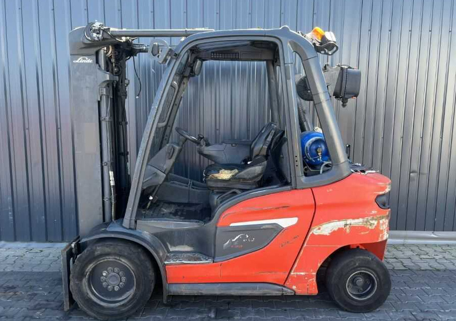 Linde H35T-01 - Gāzes iekrāvējs: foto 2 Linde H35T-01 - Gāzes iekrāvējs: foto 2