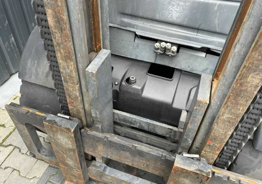 Dīzeļiekrāvējs Linde H50D-01: foto 6 Dīzeļiekrāvējs Linde H50D-01: foto 6