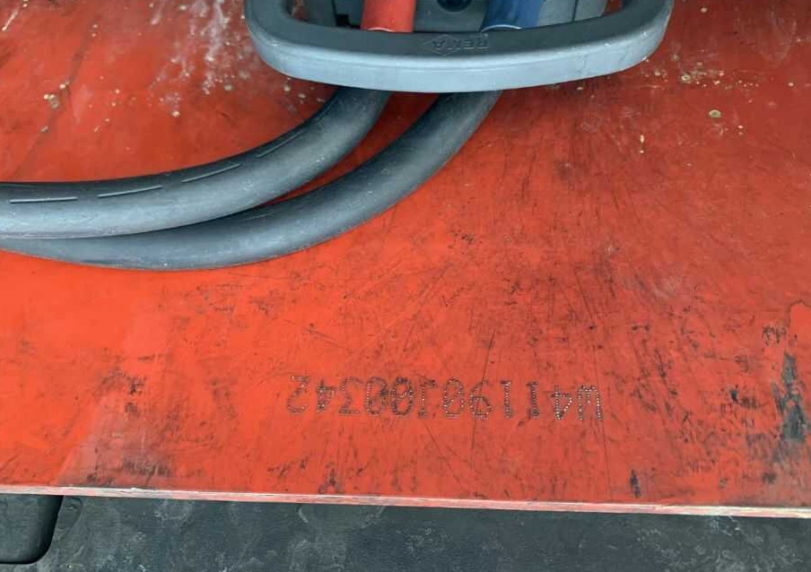 Linde P30C - Noliktavas vilcējs: foto 4 Linde P30C - Noliktavas vilcējs: foto 4