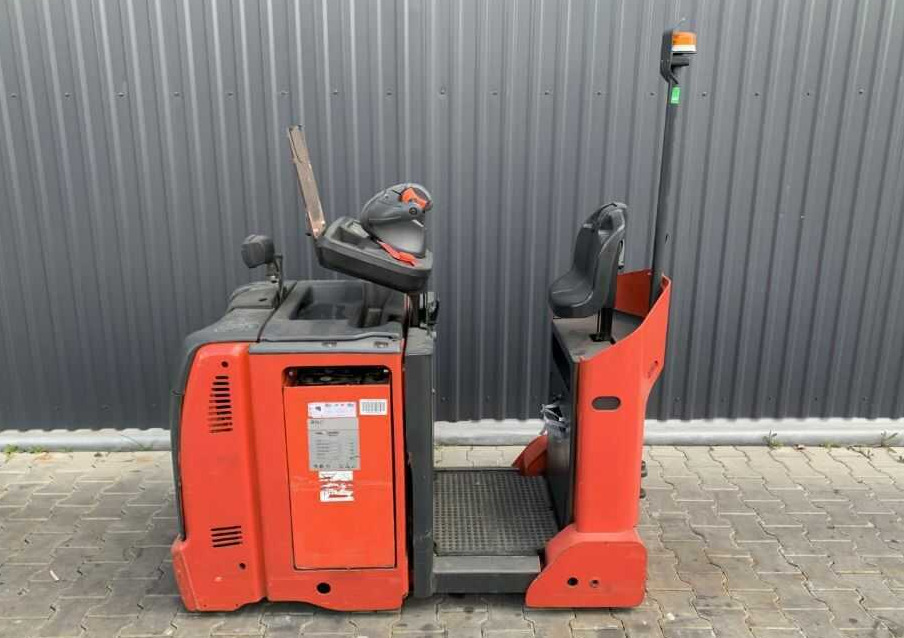 Linde P30C - Noliktavas vilcējs: foto 2 Linde P30C - Noliktavas vilcējs: foto 2
