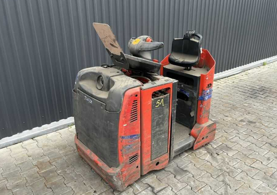 Linde P30C - Noliktavas vilcējs: foto 1 Linde P30C - Noliktavas vilcējs: foto 1