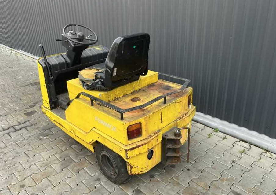 Linde P50Z - Noliktavas vilcējs: foto 3 Linde P50Z - Noliktavas vilcējs: foto 3