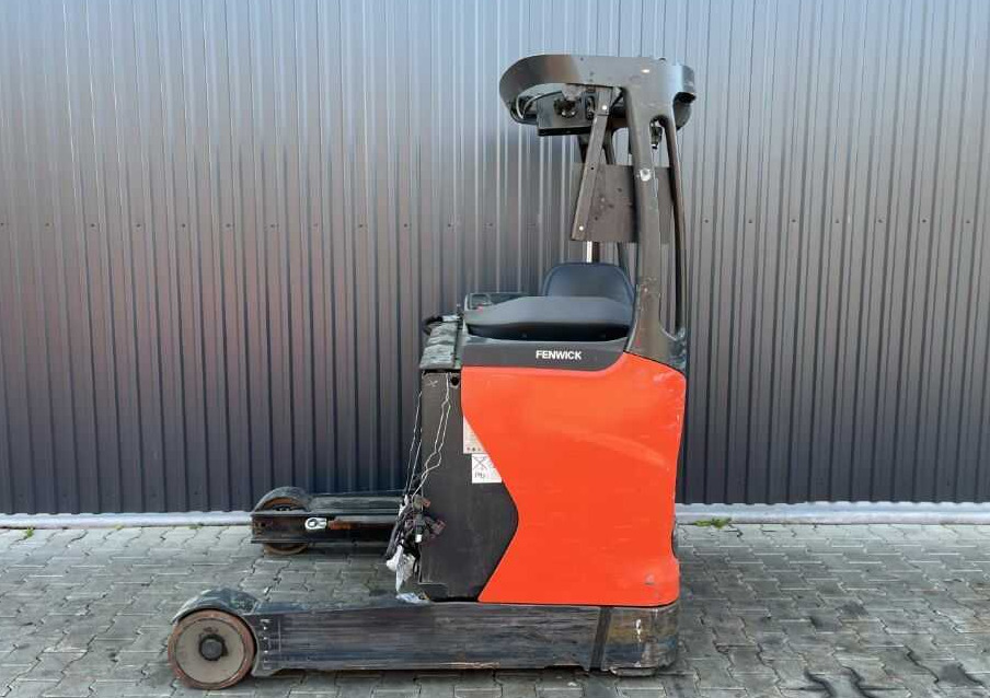 Linde R16HD-01 - Bīdmasta krautņotājs: foto 2 Linde R16HD-01 - Bīdmasta krautņotājs: foto 2