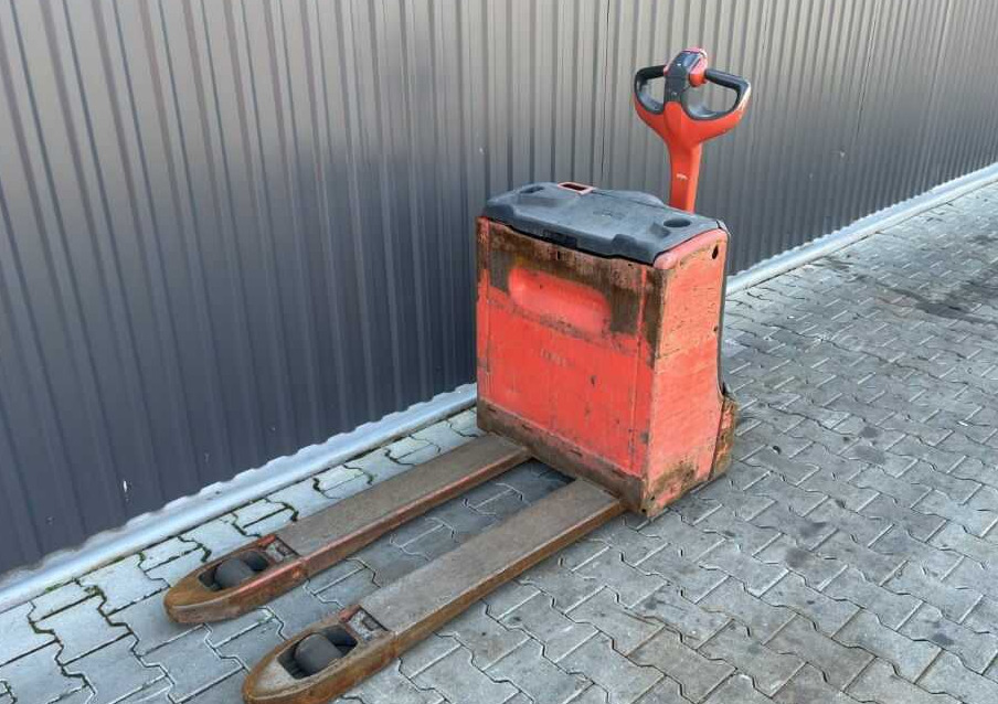 Linde T16 - Rokas palešu ratiņi: foto 1 Linde T16 - Rokas palešu ratiņi: foto 1