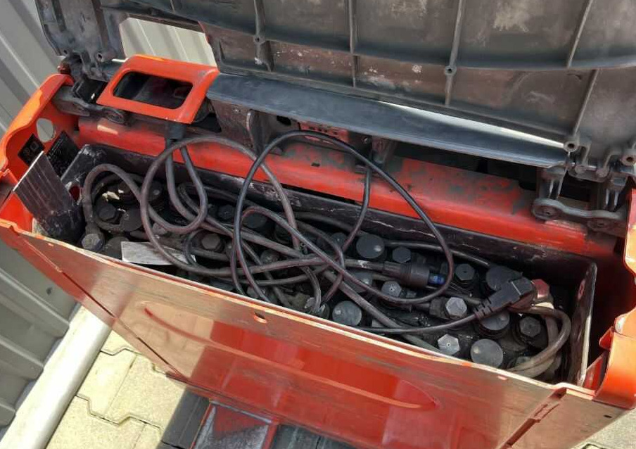 Linde T16 - Rokas palešu ratiņi: foto 5 Linde T16 - Rokas palešu ratiņi: foto 5