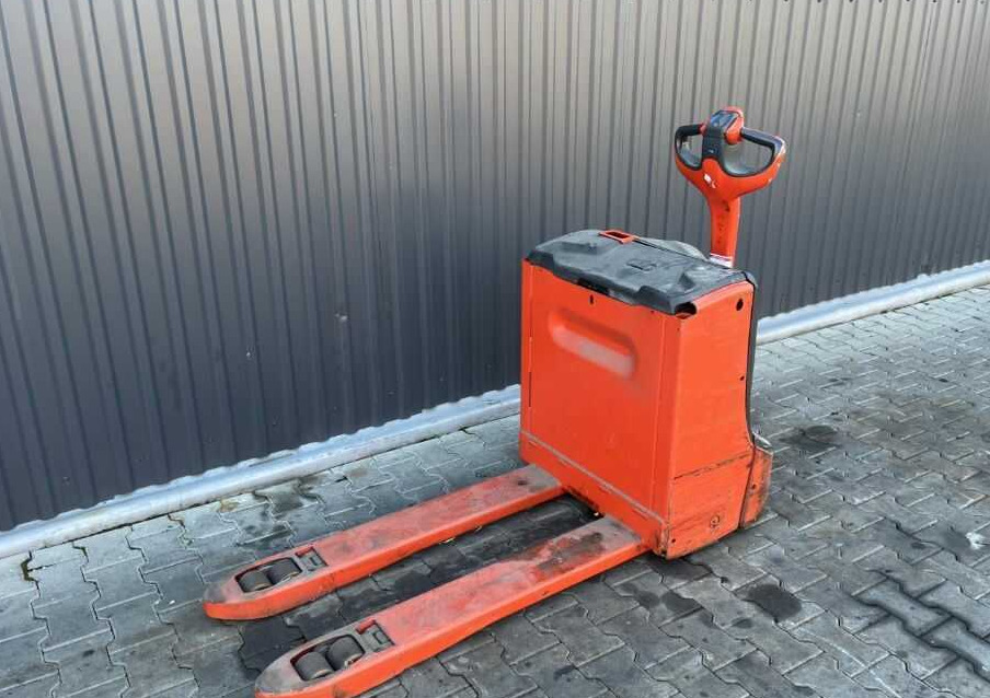 Linde T16 - Rokas palešu ratiņi: foto 1 Linde T16 - Rokas palešu ratiņi: foto 1