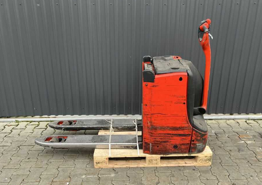 Linde T16L - Rokas palešu ratiņi: foto 2 Linde T16L - Rokas palešu ratiņi: foto 2