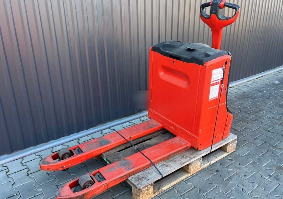 Linde T18 - Rokas palešu ratiņi: foto 1 Linde T18 - Rokas palešu ratiņi: foto 1