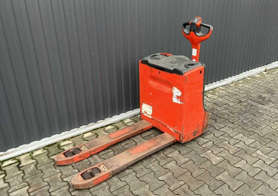 Linde T18 - Rokas palešu ratiņi: foto 1 Linde T18 - Rokas palešu ratiņi: foto 1