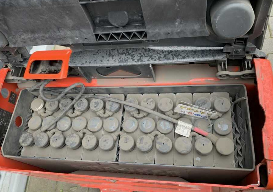 Linde T18 - Rokas palešu ratiņi: foto 5 Linde T18 - Rokas palešu ratiņi: foto 5