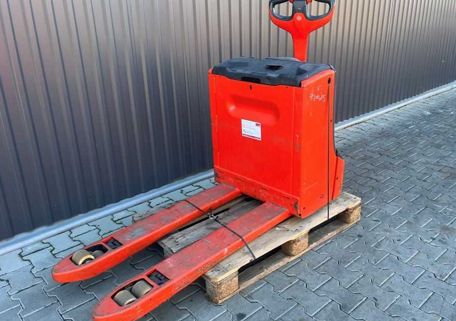 Linde T18 - Rokas palešu ratiņi: foto 1 Linde T18 - Rokas palešu ratiņi: foto 1
