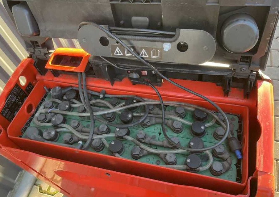 Linde T18 - Rokas palešu ratiņi: foto 5 Linde T18 - Rokas palešu ratiņi: foto 5