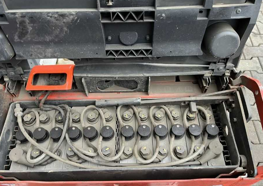 Linde T18 - Rokas palešu ratiņi: foto 5 Linde T18 - Rokas palešu ratiņi: foto 5