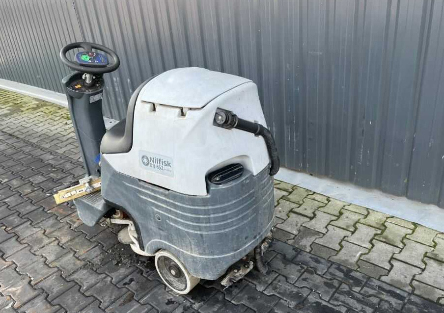 Nilfisk BR652 - Grīdas mazgāšanas iekārta: foto 3 Nilfisk BR652 - Grīdas mazgāšanas iekārta: foto 3